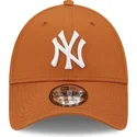siltovka-zaoblena-hneda-nastavitelny-9forty-league-essential-new-york-yankees-mlb-new-era