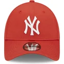 siltovka-zaoblena-cervena-nastavitelny-9forty-league-essential-new-york-yankees-mlb-new-era