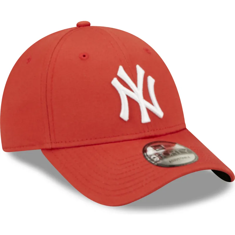 siltovka-zaoblena-cervena-nastavitelny-9forty-league-essential-new-york-yankees-mlb-new-era