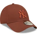 siltovka-zaoblena-hneda-nastavitelny-9forty-league-essential-new-york-yankees-mlb-new-era
