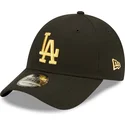schwarze-verstellbare-kappe-mit-gebogenem-schirm-und-goldenem-logo-9forty-metallic-der-los-angeles-dodgers-mlb-von-new-era