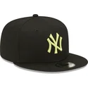 siltovka-rovna-cierna-snapback-9fifty-league-essential-new-york-yankees-mlb-new-era