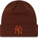 ciapka-hneda-league-essential-cuff-new-york-yankees-mlb-new-era