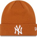 new-era-league-essential-cuff-new-york-yankees-mlb-brown-beanie