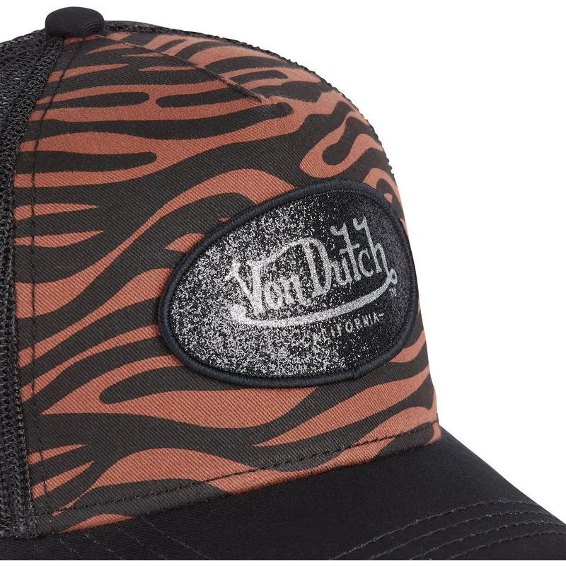 siltovka-zaoblena-cierna-snapback-zebr-c-von-dutch