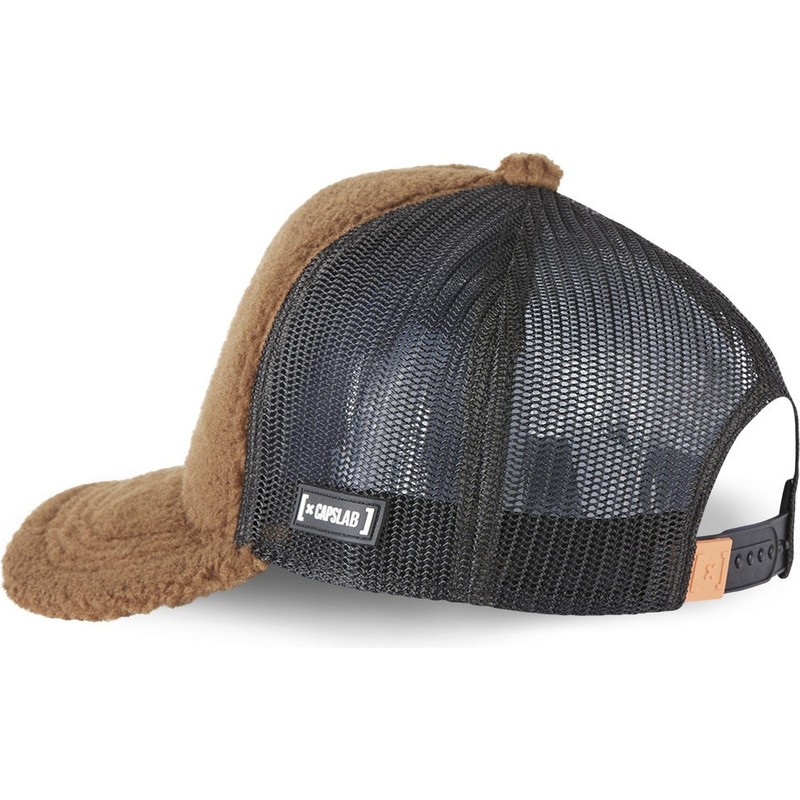 capslab-wile-e-coyote-fur1-coy1-looney-tunes-brown-shearling-trucker-hat