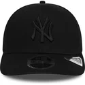 cap-zaoblena-black-snapback-9fifty-tonal-stretch-snap-new-york-yankees-mlb-new-era