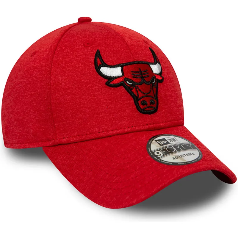 cap-zaoblena-red-adjustable-strap-9forty-shadow-tech-chicago-bulls-nba-new-era