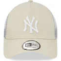 siltovka-zaoblena-bezova-snapback-9forty-a-frame-new-york-yankees-mlb-new-era