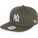 siltovka-rovna-zelena-snapback-9fifty-essential-new-york-yankees-mlb-new-era
