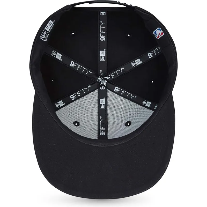cap-rovna-black-snapback-9fifty-essential-los-angeles-lakers-nba-new-era cap-rovna-black-snapback-9fifty-essential-los-angeles-lakers-nba-new-era