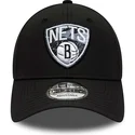 siltovka-zaoblena-cierna-nastavitelny-9forty-print-infill-brooklyn-nets-nba-new-era