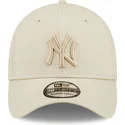 cap-zaoblena-beige-ajustada-39thirty-league-essential-new-york-yankees-mlb-new-era