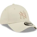 cap-zaoblena-beige-ajustada-39thirty-league-essential-new-york-yankees-mlb-new-era