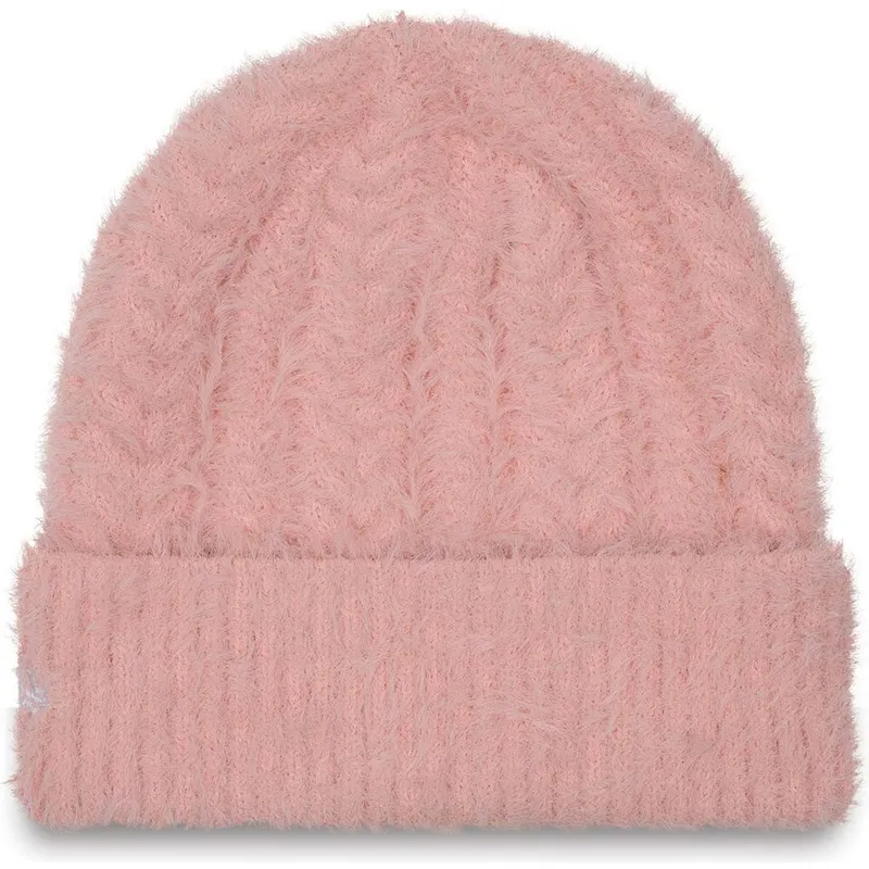 ciapka-ruzova-fluffy-new-era