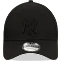 siltovka-zaoblena-cierna-snapback-9forty-league-essential-new-york-yankees-mlb-new-era