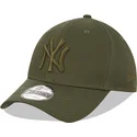siltovka-zaoblena-zelena-snapback-9forty-league-essential-new-york-yankees-mlb-new-era