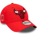 siltovka-zaoblena-cervena-nastavitelny-9forty-team-side-patch-chicago-bulls-nba-new-era