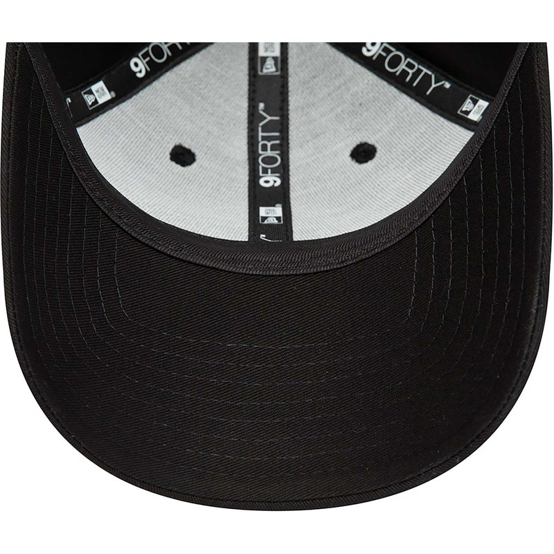 new-era-curved-brim-9forty-gradient-infill-los-angeles-lakers-nba-black-adjustable-cap
