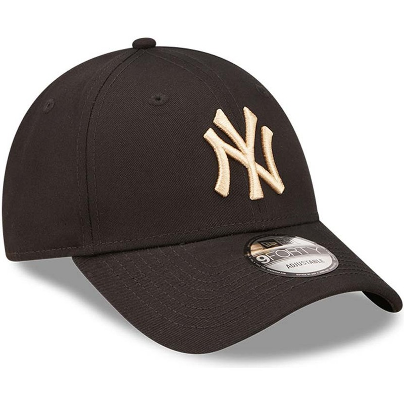 new-era-curved-brim-9forty-league-essential-new-york-yankees-mlb-black-adjustable-cap-with-beige-logo
