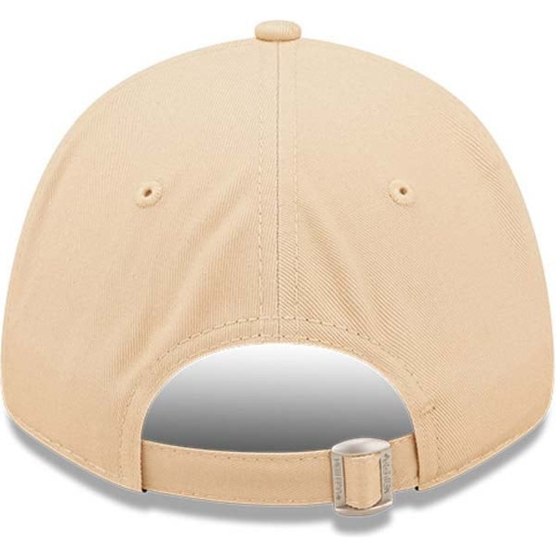 new-era-curved-brim-women-9forty-league-essential-new-york-yankees-mlb-beige-adjustable-cap-with-beige-logo