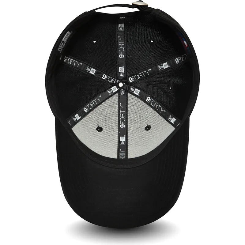 cap-zaoblena-black-adjustable-strap-9forty-diamond-era-new-york-yankees-mlb-new-era