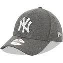 cap-zaoblena-gray-adjustable-strap-9forty-jersey-new-york-yankees-mlb-new-era