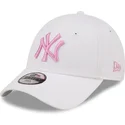 siltovka-zaoblena-biely-nastavitelny-pre-deti-rosa-9forty-league-essential-new-york-yankees-mlb-new-era
