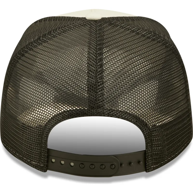 cap-zaoblena-beige-snapback-a-frame-new-era