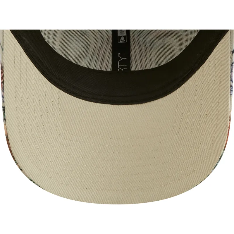 cap-zaoblena-beige-adjustable-strap-9forty-all-over-print-floral-new-york-yankees-mlb-new-era