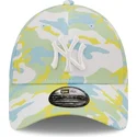 cap-zaoblena-green-adjustable-strap-9forty-all-over-print-seasonal-new-york-yankees-mlb-new-era