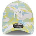 new-era-curved-brim-9forty-all-over-print-seasonal-new-york-yankees-mlb-green-adjustable-cap