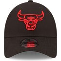 new-era-curved-brim-red-logo-9forty-neon-outline-chicago-bulls-nba-black-adjustable-cap