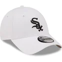 cap-zaoblena-white-adjustable-strap-negro-9forty-league-essential-chicago-white-sox-mlb-new-era