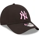 siltovka-zaoblena-cierna-nastavitelny-rosa-9forty-league-essential-new-york-yankees-mlb-new-era
