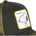 siltovka-zaoblena-cierna-snapback-do1-snoopy-arasidy-capslab