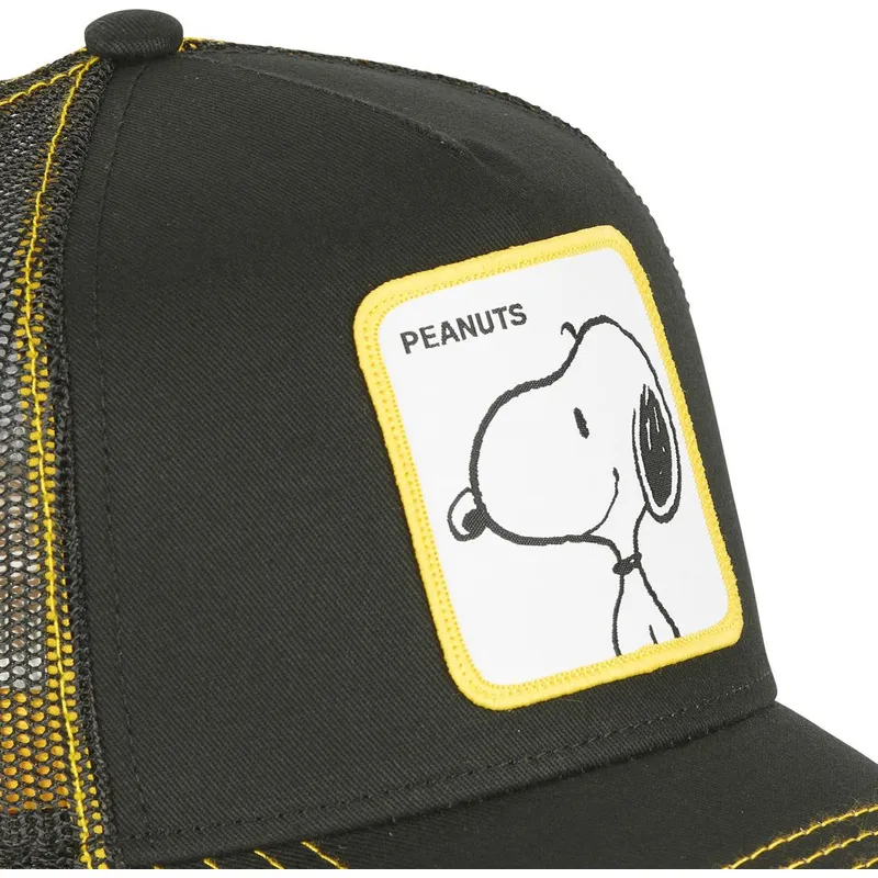 cap-zaoblena-black-snapback-snoopy-peanuts-capslab
