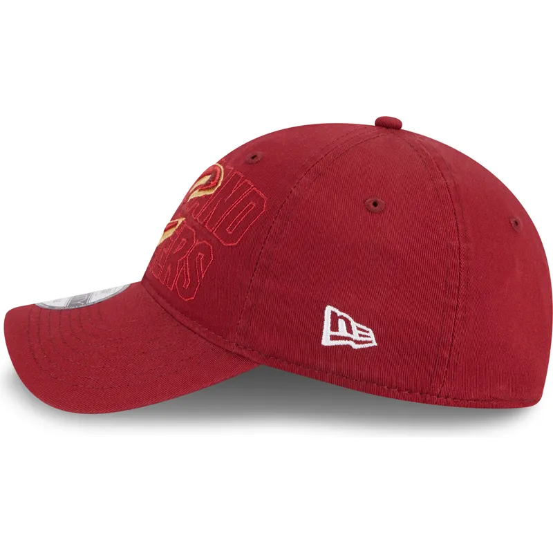 cap-zaoblena-red-adjustable-strap-9twenty-draft-edition-2023-cleveland-cavaliers-nba-new-era