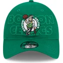 grune-verstellbare-curved-cap-9twenty-draft-edition-2023-der-boston-celtics-nba-von-new-era