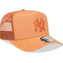 siltovka-zaoblena-hneda-snapback-a-frame-tech-ripstop-new-york-yankees-mlb-new-era