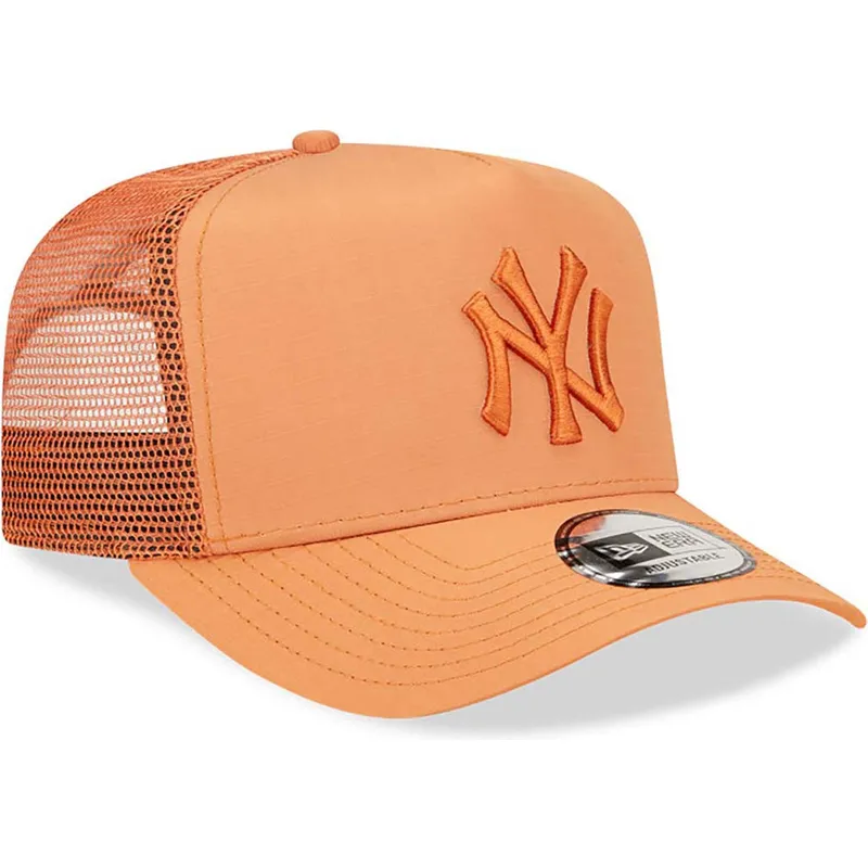 siltovka-zaoblena-hneda-snapback-a-frame-tech-ripstop-new-york-yankees-mlb-new-era