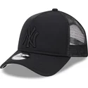 schwarze-trucker-kappe-mit-schwarzem-logo-9forty-a-frame-all-day-trucker-der-new-york-yankees-mlb-von-new-era