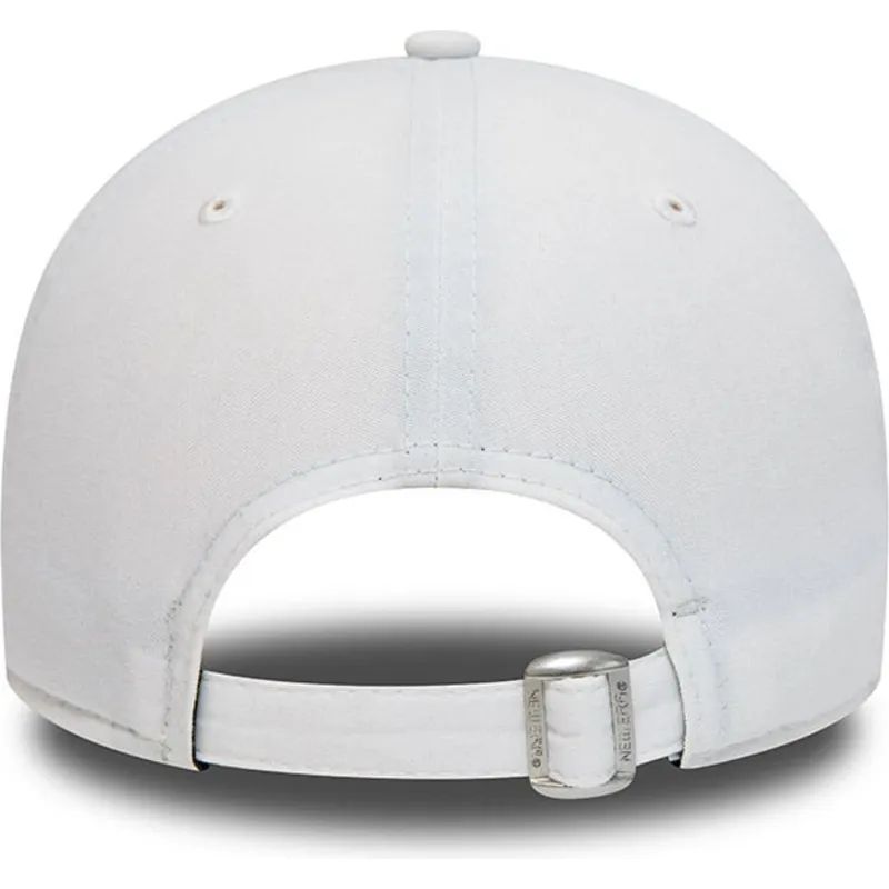 weisse-verstellbare-curved-cap-9forty-repreve-von-tottenham-hotspur-football-club-premier-league-von-new-era