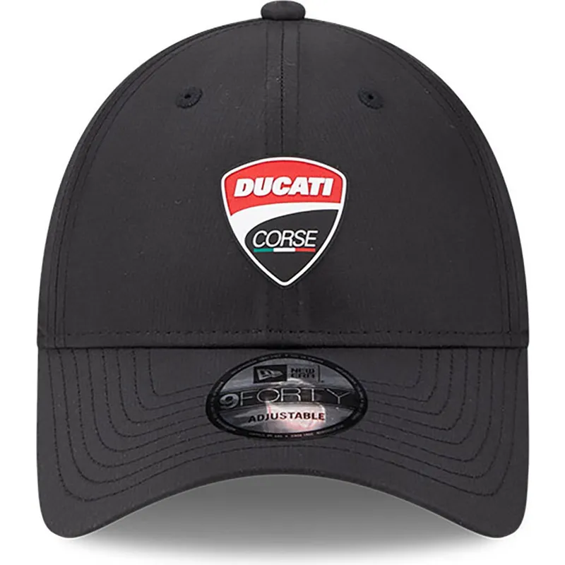 schwarze-verstellbare-curved-cap-9forty-ripstop-von-ducati-motor-motogp-von-new-era