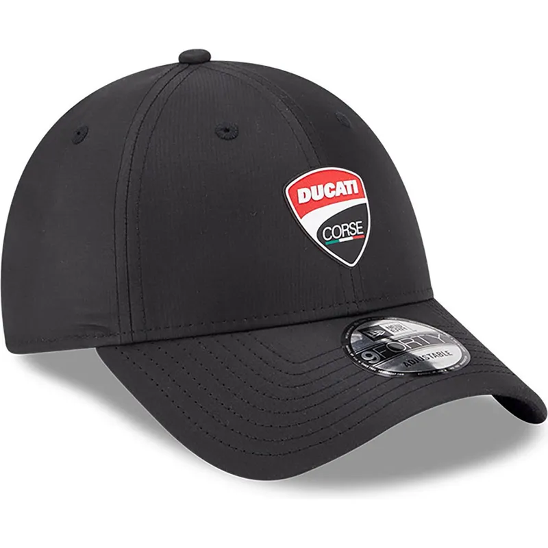 schwarze-verstellbare-curved-cap-9forty-ripstop-von-ducati-motor-motogp-von-new-era
