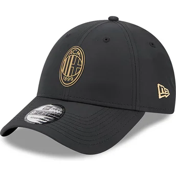 Schwarze verstellbare Curved Cap mit goldenem Logo 9FORTY von AC Milan Serie A von New Era