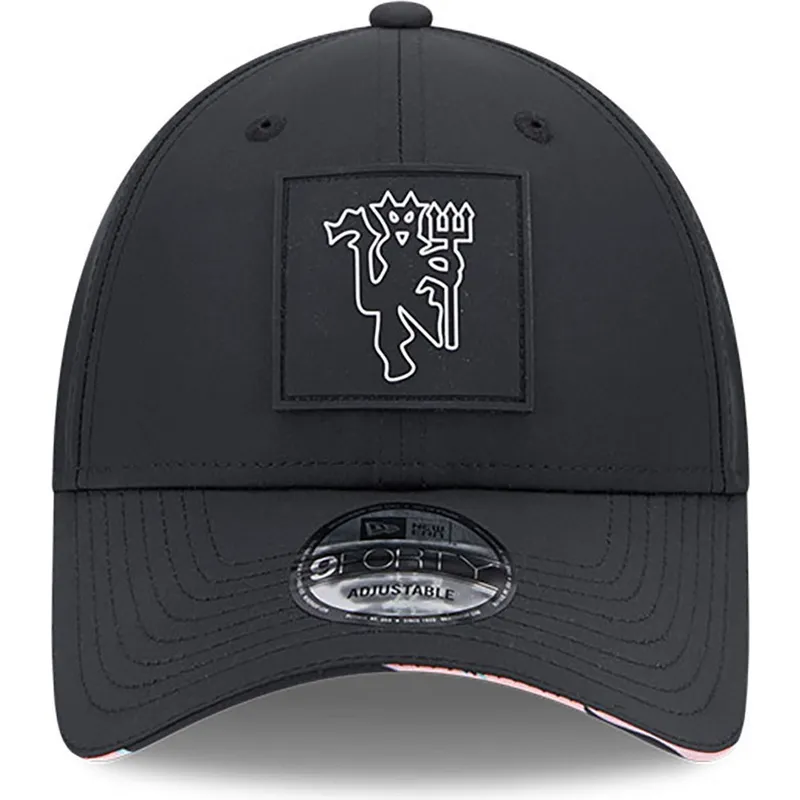 siltovka-zaoblena-cierna-snapback-9forty-all-over-print-zebra-visor-manchester-united-football-club-premier-league-new-era siltovka-zaoblena-cierna-snapback-9forty-all-over-print-zebra-visor-manchester-united-football-club-premier-league-new-era