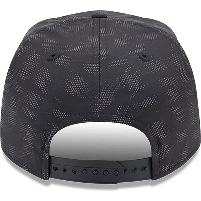siltovka-zaoblena-cierna-snapback-9fifty-stretch-snap-reflective-camo-manchester-united-football-club-premier-league-new-era