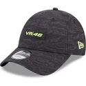 schwarze-verstellbare-9forty-kappe-mit-gebogenem-schirm-all-over-print-von-valentino-rossi-vr46-motogp-von-new-era