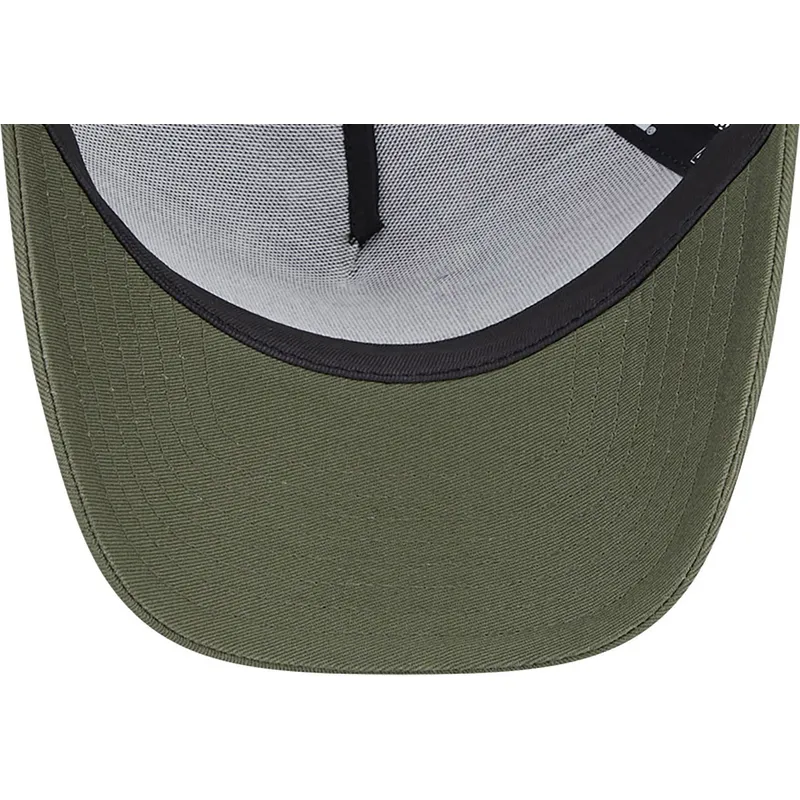siltovka-zaoblena-zelena-snapback-a-frame-piolin-y-silvestre-looney-tunes-new-era